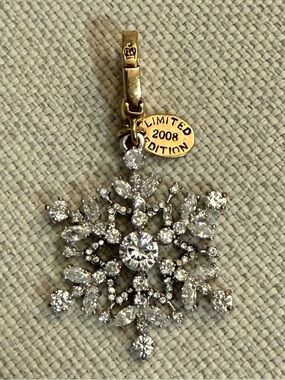 Juicy Couture Limited Edition 2008 Snowflake Charm
